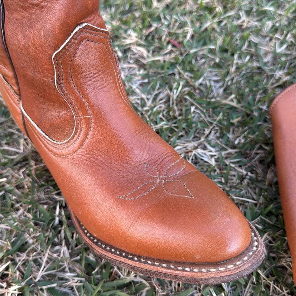 Frye Leather Boots, Style 7105, Size 5.5 women’s‎ - Picture 3 of 17
